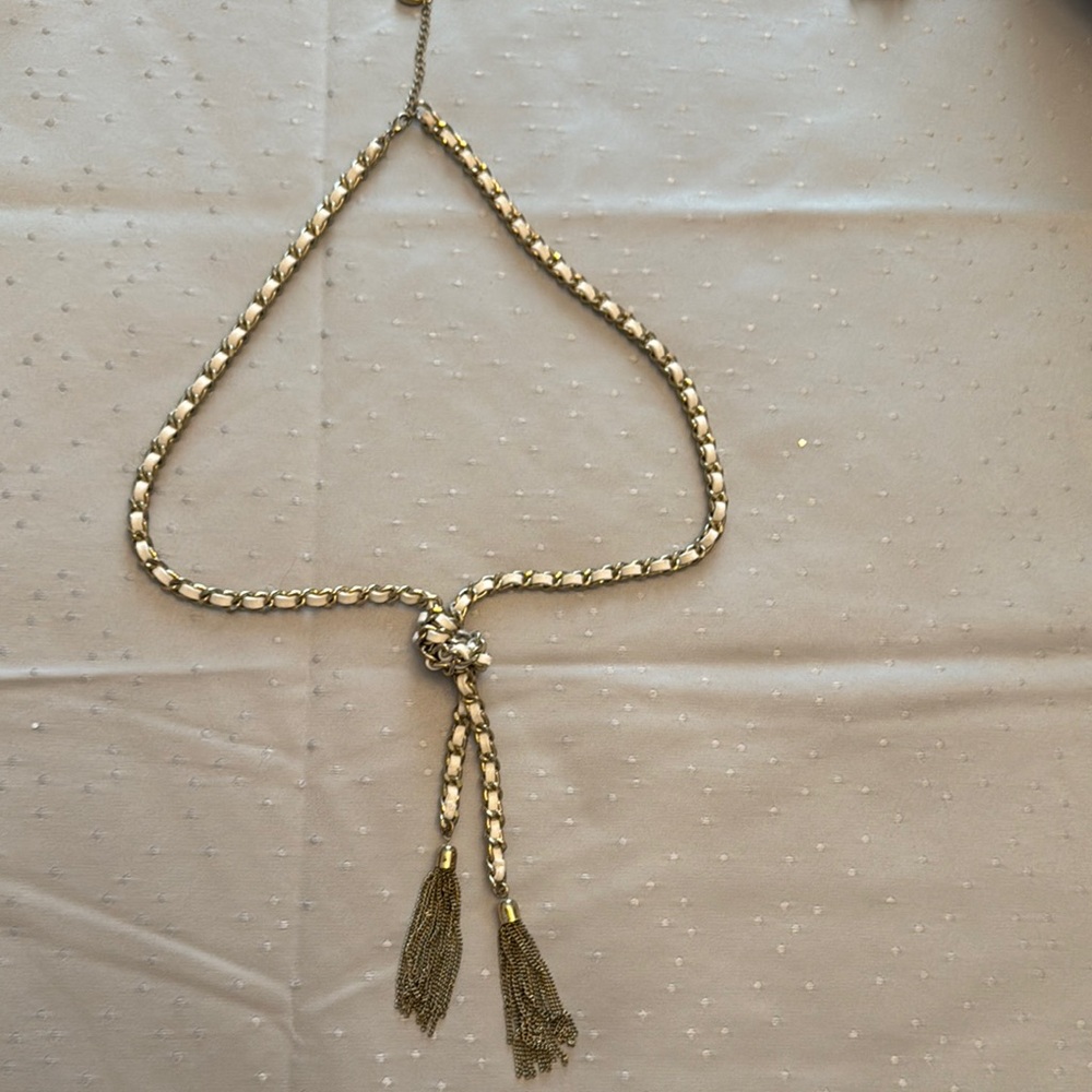 Elegant Gold Braided Necklace